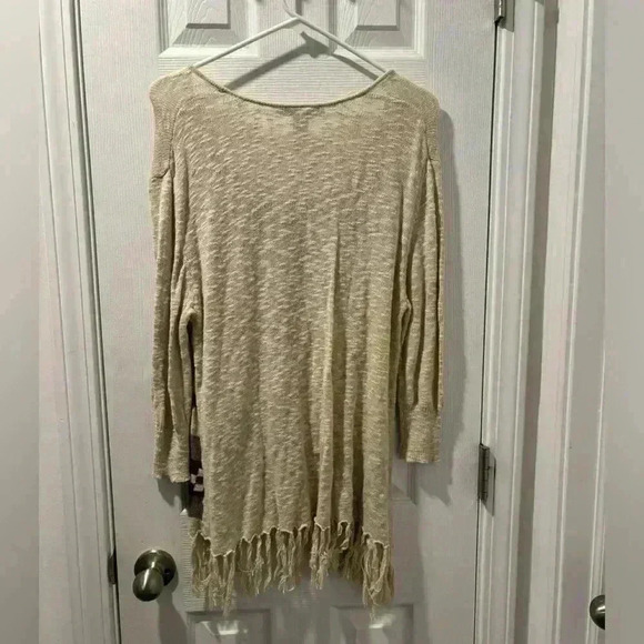 American Rag Cie Aztec Boho Sweater Size Medium with Tassels/ Fringe. - Picture 3 of 6